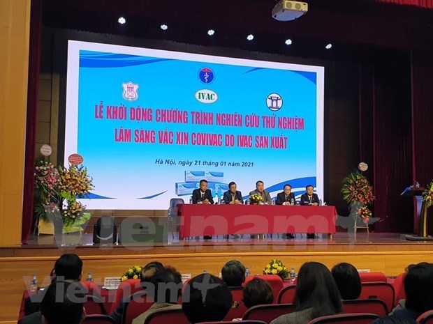 Inician proceso de ensayo clinico de nueva vacuna vietnamita contra COVID-19 hinh anh 2