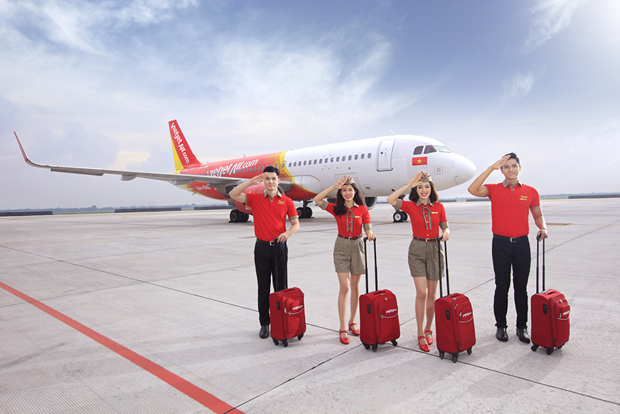 Honrada Vietjet Air como “Aerolinea de bajo costo del ano” hinh anh 1
