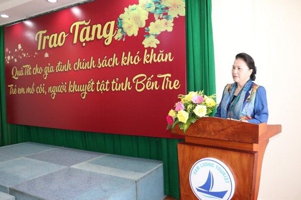 Presidenta del Parlamento vietnamita pide mas atencion a la poblacion en Ben Tre hinh anh 1