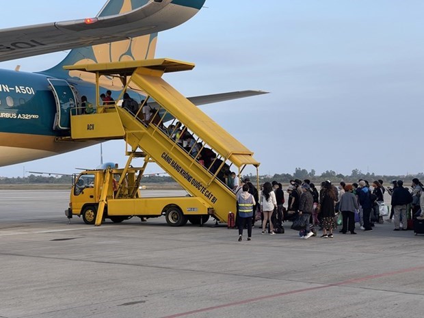 Vietnam Airlines fortalece medidas sanitarias durante Ano Nuevo Lunar hinh anh 2