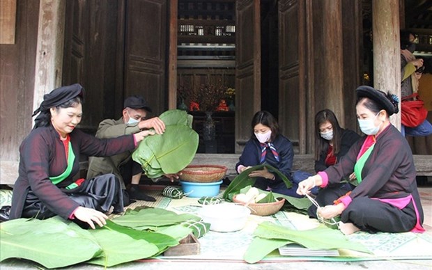 Reavivaran tradiciones del Ano Nuevo Lunar en Vietnam hinh anh 1