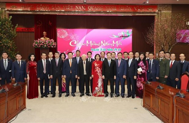 Felicita maximo dirigente de Vietnam a pueblo de Hanoi por Ano Nuevo Lunar hinh anh 4