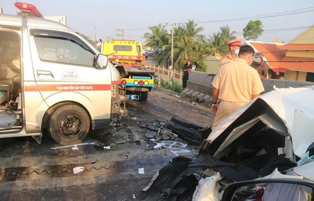 Accidentes de trafico disminuyen durante dias festivos en Vietnam hinh anh 1