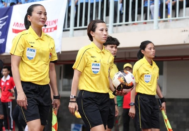 Dos representantes vietnamitas seleccionadas para la Copa Mundial de futbol 2023 hinh anh 1