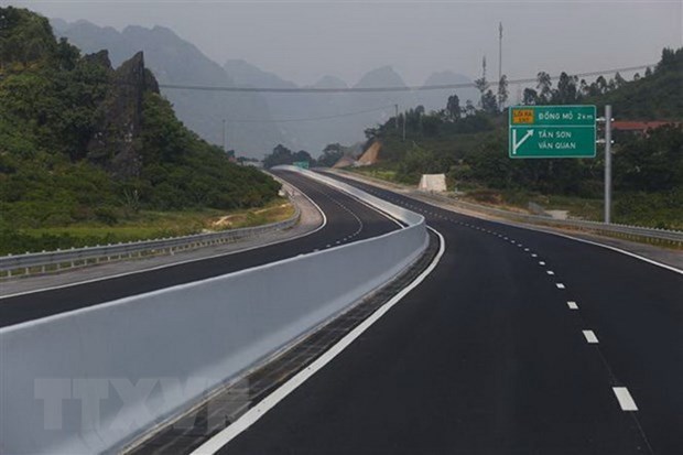 Bac Giang moviliza casi 777 millones de dolares en desarrollo de infraestructura de transporte hinh anh 1