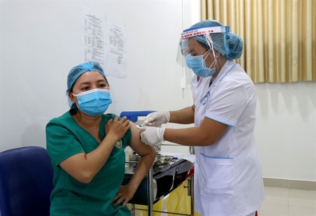 Gia Lai, cuarta provincia en Vietnam en iniciar la vacunacion contra el COVID-19 hinh anh 1