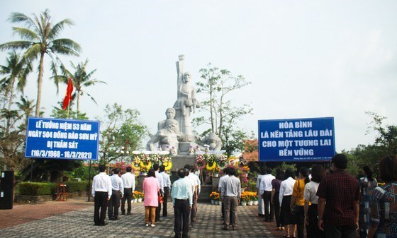 Provincia vietnamita Quang Ngai rememora a victimas de la masacre de My Lai hinh anh 1
