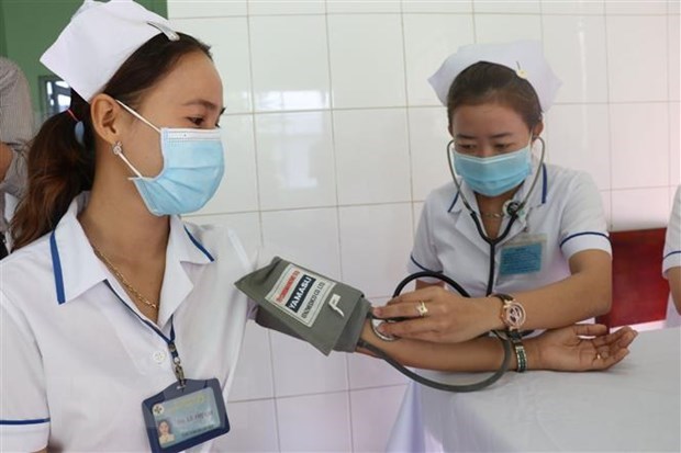 Vietnam: Otros 19 pacientes recuperados del COVID-19 hinh anh 1