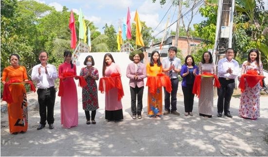 Inauguran en ciudad vietnamita dos puentes financiados por entidad surcoreana hinh anh 1