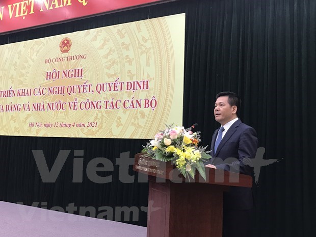 Exhortan a reforzar reforma administrativa en industria y comercio de Vietnam hinh anh 1