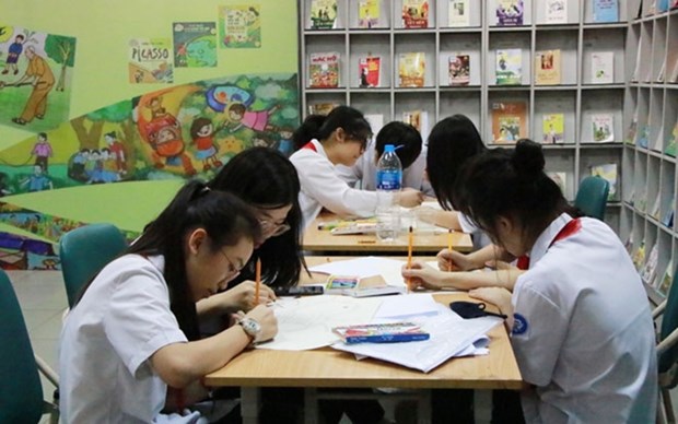 Celebran actividades en respuesta al Dia del Libro y la Cultura de Lectura de Vietnam hinh anh 1