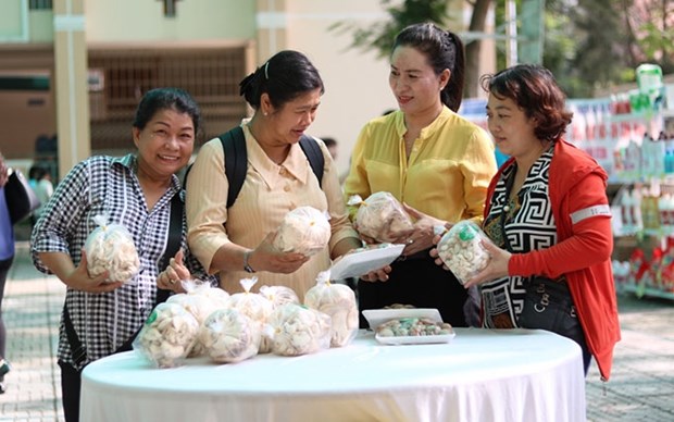 Vietnam apoya a un millon de mujeres a hacer negocios hinh anh 1