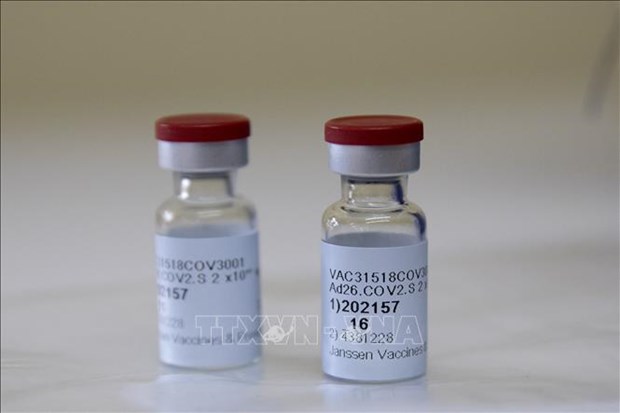 Filipinas aprueba uso urgente de vacunas de Estados Unidos y la India contra el COVID-19 hinh anh 1
