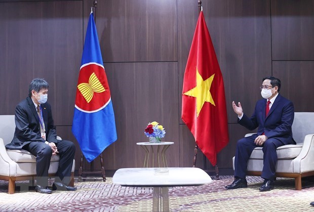 Primer ministro de Vietnam recibe al secretario general de la ASEAN hinh anh 1
