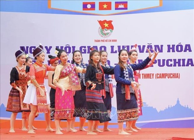 Efectuan Festival de Intercambio Cultural Vietnam- Laos- Camboya hinh anh 1