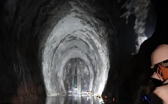 Construyen en Vietnam mayor almacen subterraneo del Sudeste Asiatico hinh anh 1