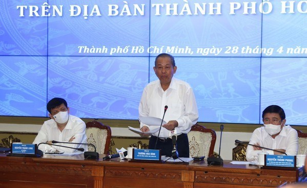 Exhortan a Ciudad Ho Chi Minh a reforzar lucha antiepidemica hinh anh 1