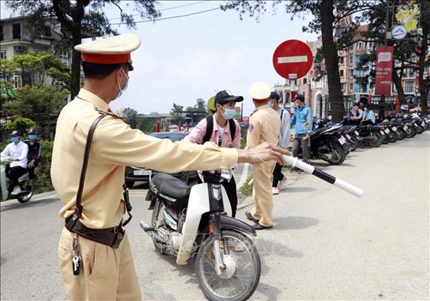 Disminuyen numeros de accidente de trafico en Vietnam en tercer dia feriado hinh anh 1