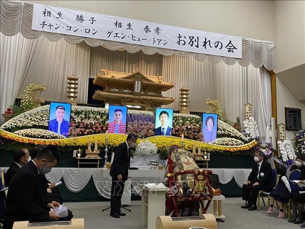 Organizan funeral para dos victimas vietnamitas de derrumbe en Japon hinh anh 1
