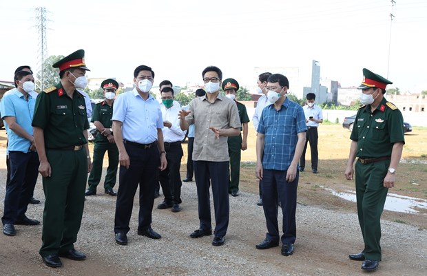 Reafirman atencion a lucha de provincia vietnamita de Bac Giang contra el COVID-19 hinh anh 2