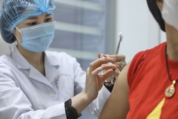 Iniciaran manana ultima fase de ensayo de vacuna antiCOVID-19 “hecha en Vietnam” hinh anh 1