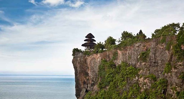 Suspenden plan de reabrir Bali para turistas debido a COVID-19 hinh anh 1