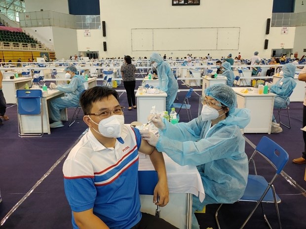 Implementa grupo petrolero vietnamita campana de vacunacion contra el COVID-19 hinh anh 1