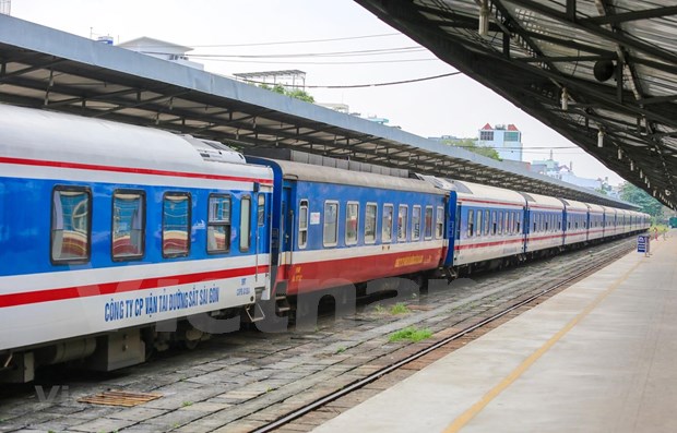 Reajustan horario de trenes para ruta Hanoi-Ciudad Ho Chi Minh por COVID-19 hinh anh 1