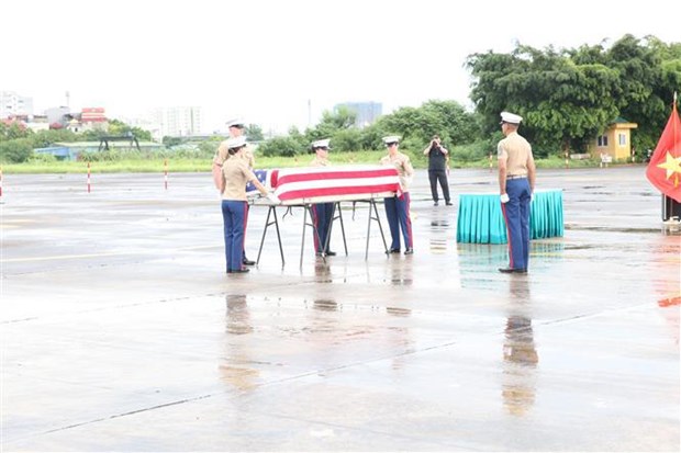 Repatrian restos de militar estadounidense desaparecido durante guerra en Vietnam hinh anh 2