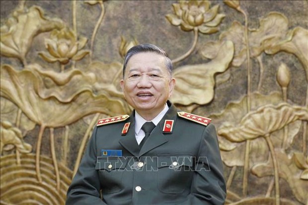 Destacan esfuerzos y tradiciones heroicas de fuerza de seguridad de Vietnam hinh anh 2