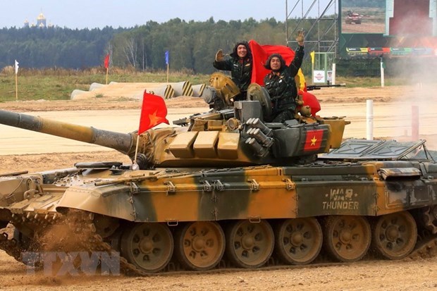 Delegacion vietnamita parte hacia Rusia para participar en Army Games 2021 hinh anh 1