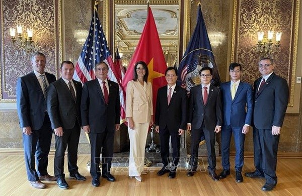 Empresas de estado estadounidense de Utah desean impulsar cooperacion con Vietnam hinh anh 1