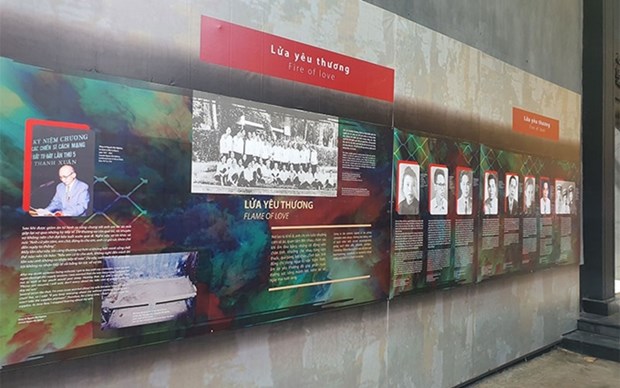Exhibicion en Hanoi resalta paginas gloriosas de historia nacional hinh anh 1