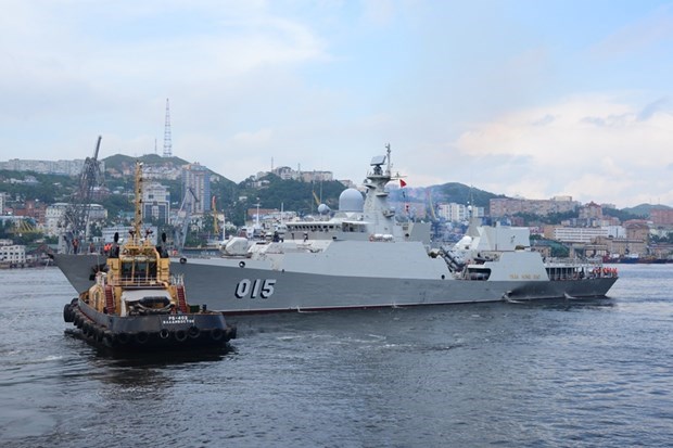 Vietnam participa en desfile naval por el Dia de la Armada de Rusia hinh anh 1