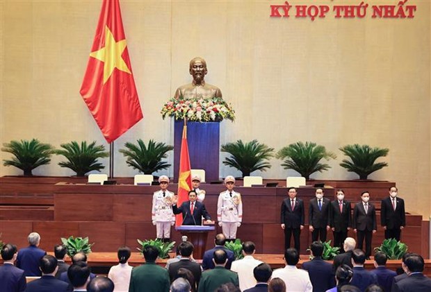 Primer Ministro de Vietnam reafirma esfuerzos por impulsar perfeccionamiento institucional hinh anh 2