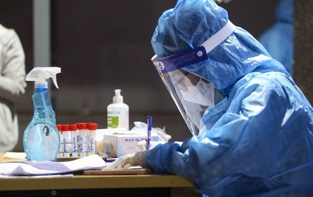 Vietnam detecta dos mil 858 nuevos contagios del COVID-19 hinh anh 1