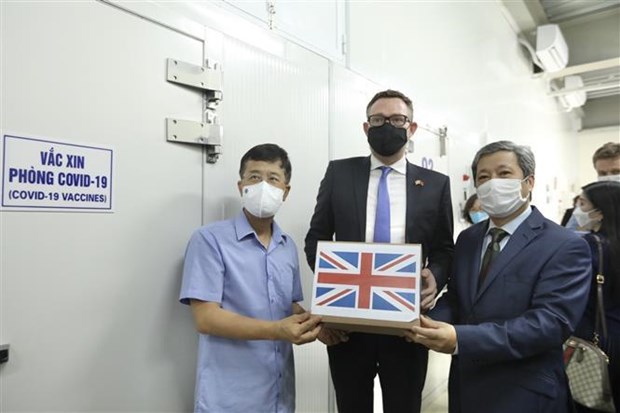 Gobierno britanico dona a Vietnam 415 mil dosis de vacuna AstraZeneca hinh anh 2