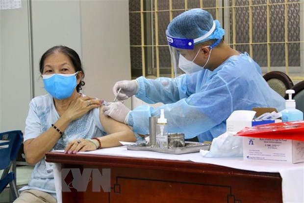 Ciudad Ho Chi Minh recibira otras 660 mil dosis de vacuna AstraZeneca hinh anh 1
