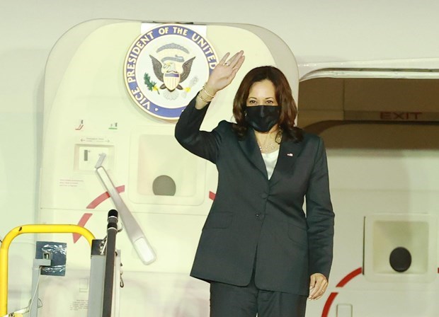 Vicepresidenta de Estados Unidos inicia su visita a Vietnam hinh anh 1