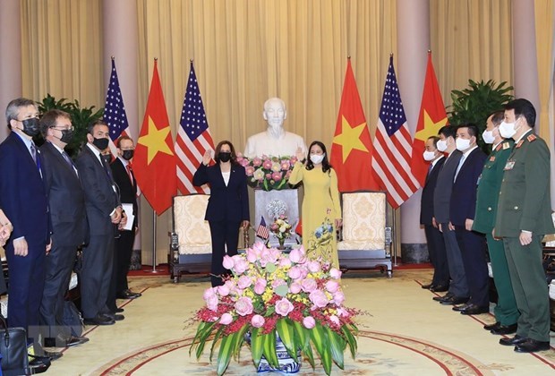 Vicepresidenta de Vietnam recibe a su homologa estadounidense Kamala Harris hinh anh 1
