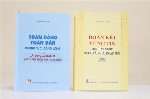 Presentan al publico libros del maximo dirigente partidista de Vietnam hinh anh 1