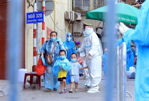 Asciende a casi 15 mil cifra de casos diarios de COVID-19 en Vietnam hinh anh 1