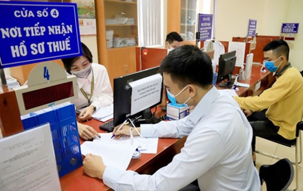 Hanoi ayuda a empresas a superar dificultades causadas por el COVID-19 hinh anh 1