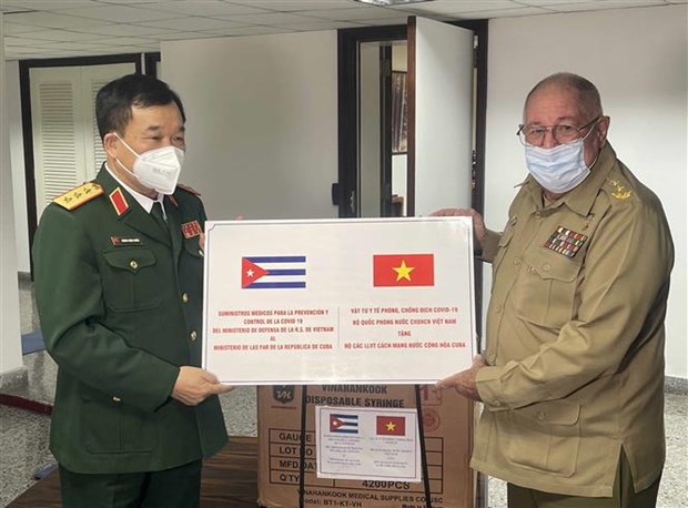 Vietnam y Cuba fortalecen cooperacion en defensa hinh anh 2