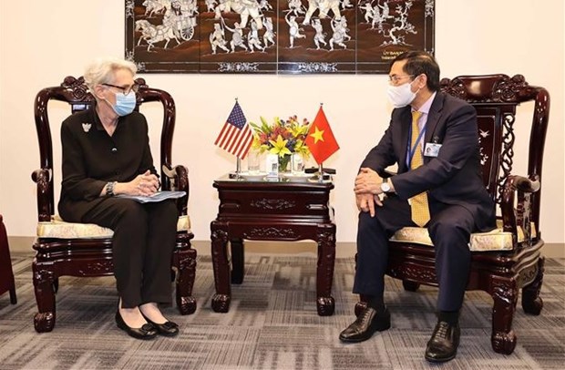 Canciller vietnamita sostiene encuentros bilaterales en Nueva York hinh anh 1