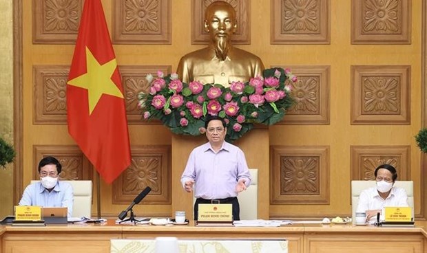 Primer ministro vietnamita urge a acelerar desembolso de inversiones publicas hinh anh 1