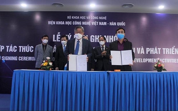 Promueven cooperacion Vietnam-Corea del Sur en investigacion de medicamentos hinh anh 1