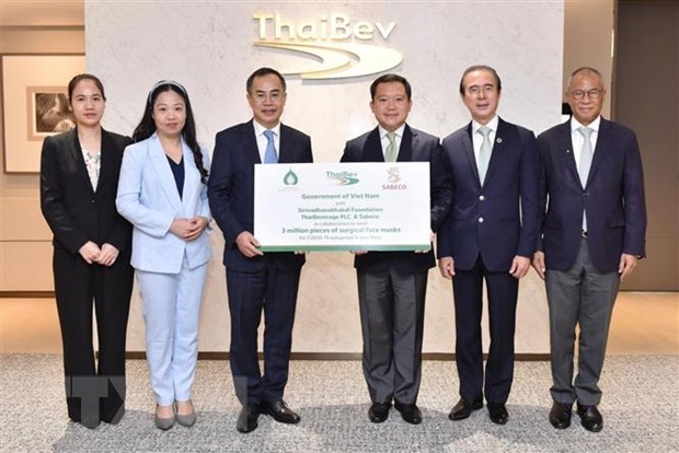 Grupo tailandes de bebidas aprecia medidas contra el COVID-19 en Vietnam hinh anh 1