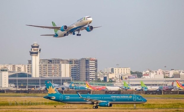 Vietnam reanuda vuelos domesticos a partir de octubre hinh anh 1