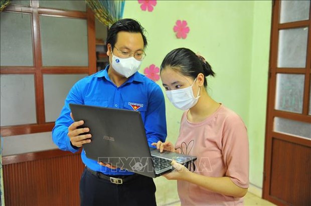 Facilitaran educacion a distancia para alumnos desfavorecidos en Vietnam hinh anh 2